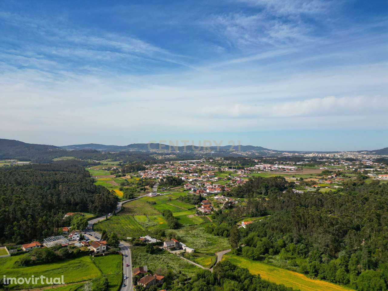 Armazem industrial com logradouro - Grande imagem: 2/22