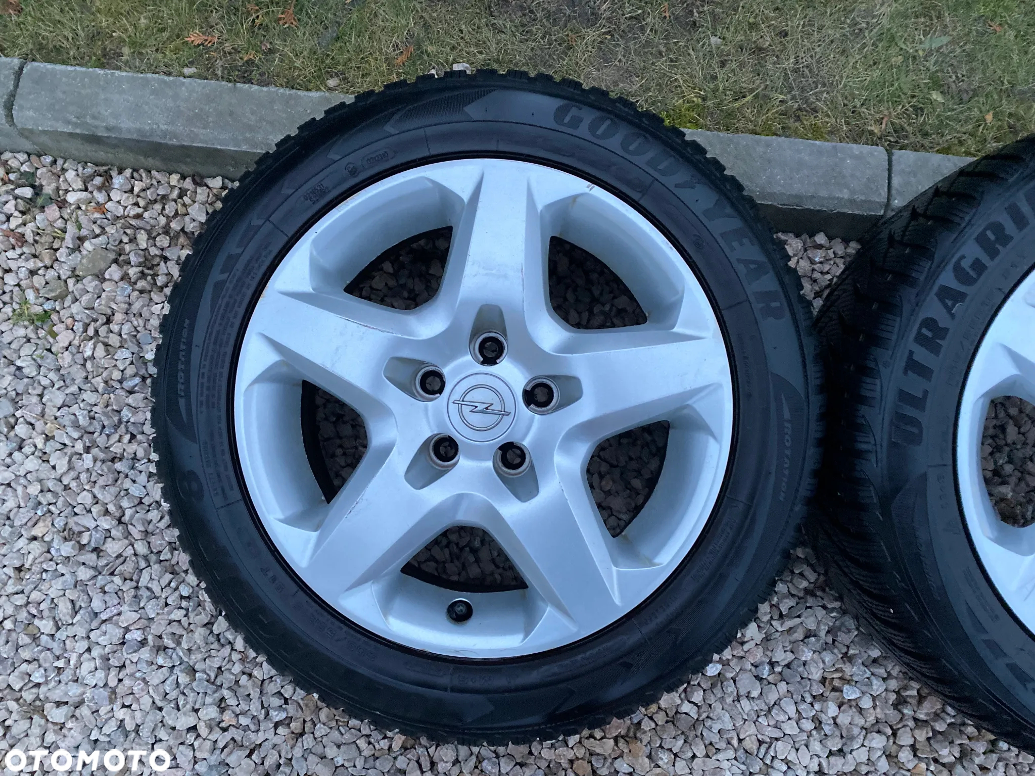 Opel Astra H Zafira Felgi strukturalne z oponami Koła 16" 5X110 6,5Jx16H2 ET39 - 14