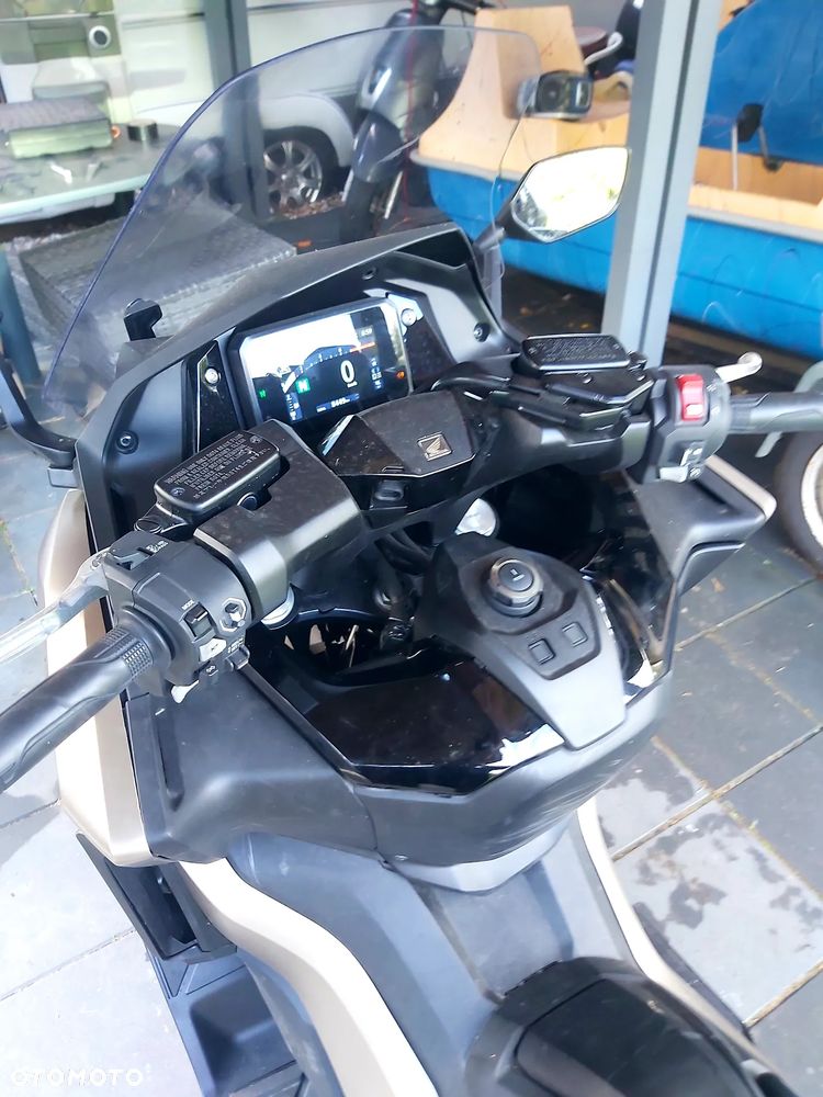 Honda NC - 19
