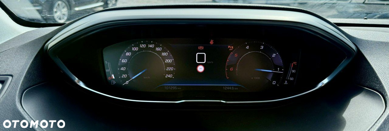 Peugeot 5008 BlueHDI 130 Allure Pack - 19