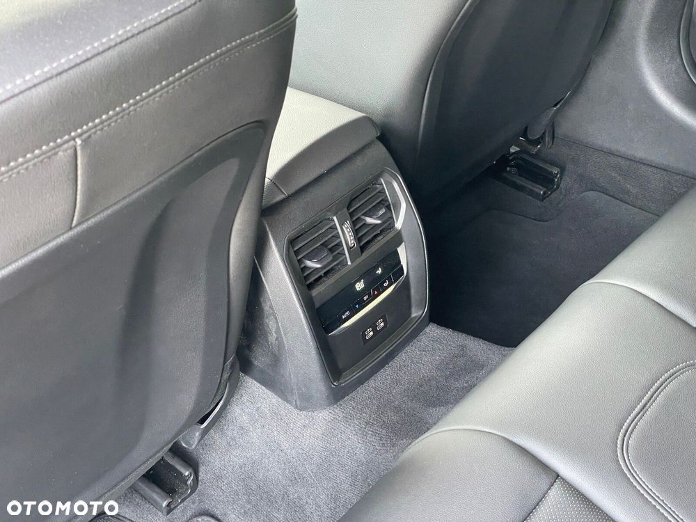 BMW Seria 3 - 17