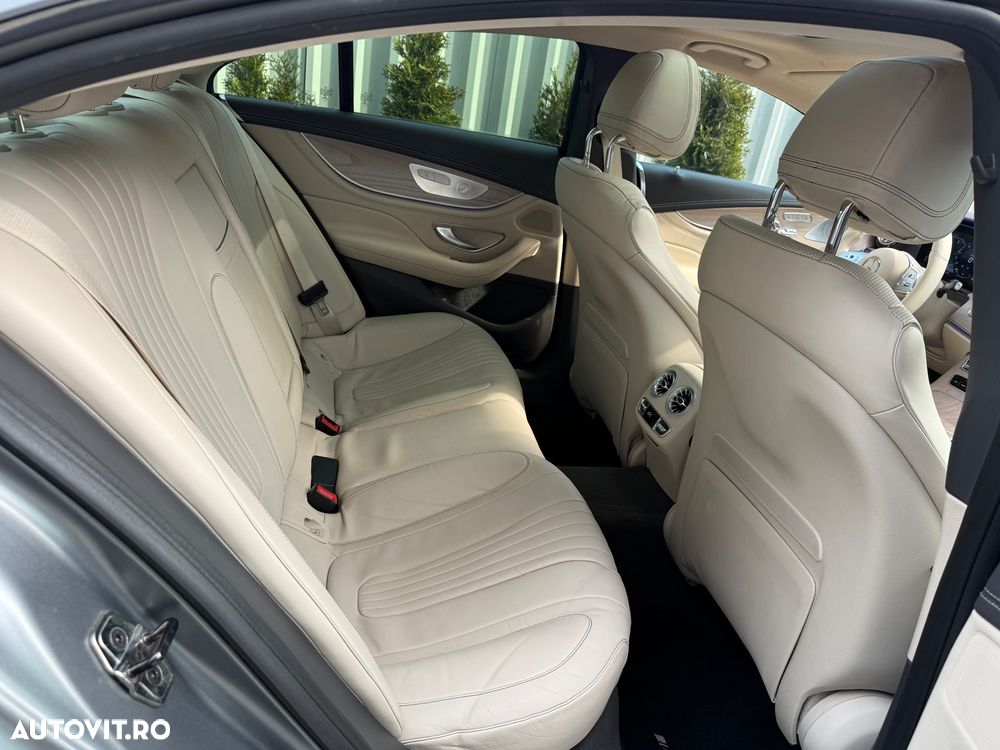 Mercedes-Benz CLS 400 d 4MATIC 9G-TRONIC AMG Line - 19