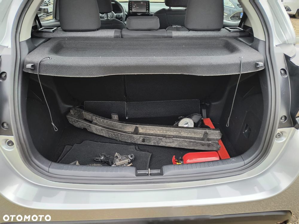 Toyota Yaris - 11