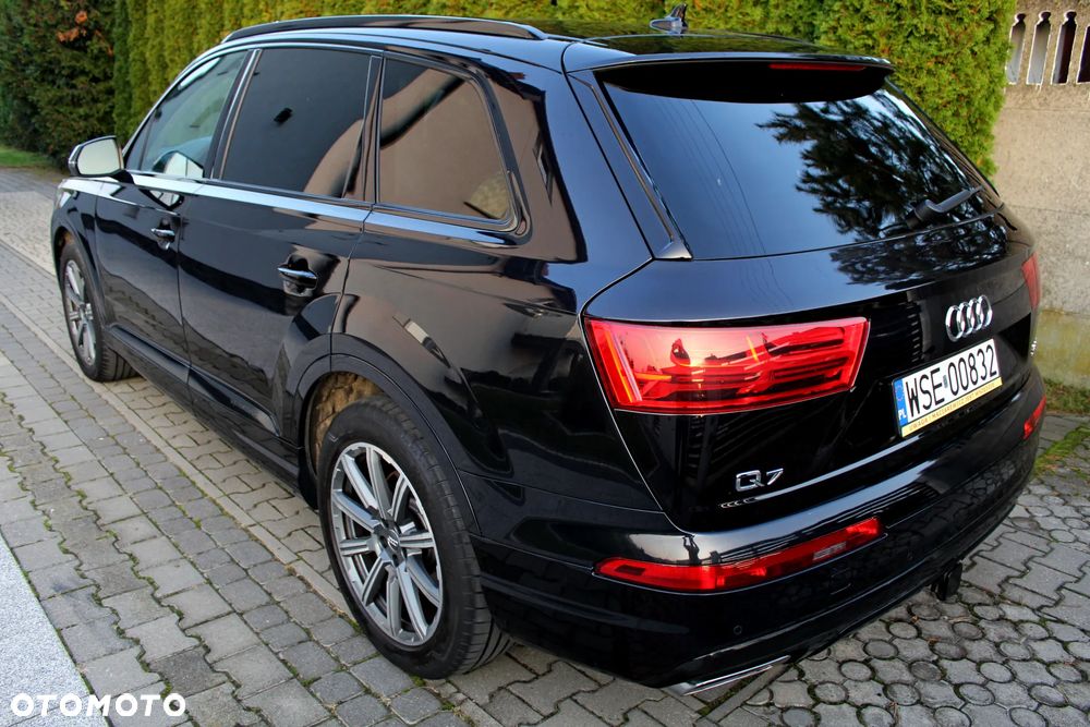 Audi Q7 3.0 TFSI Quattro Tiptr - 5