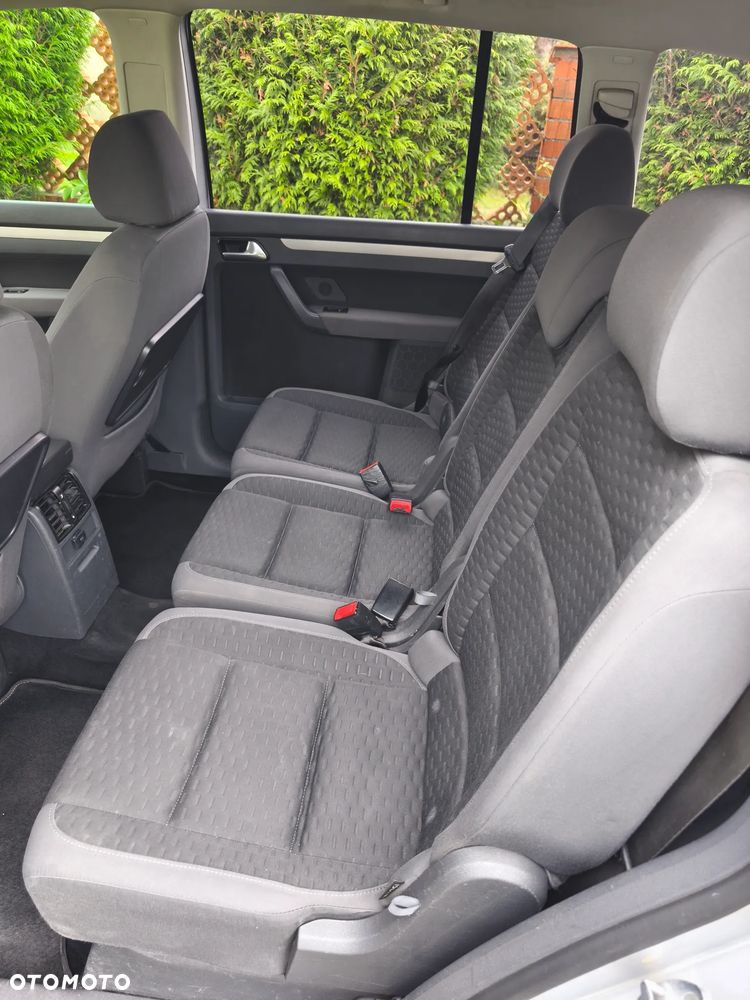 Volkswagen Touran 1.9 TDI Welcome - 10