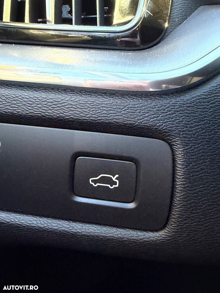 Volvo XC 60 B4 D Geartronic Momentum Pro - 18