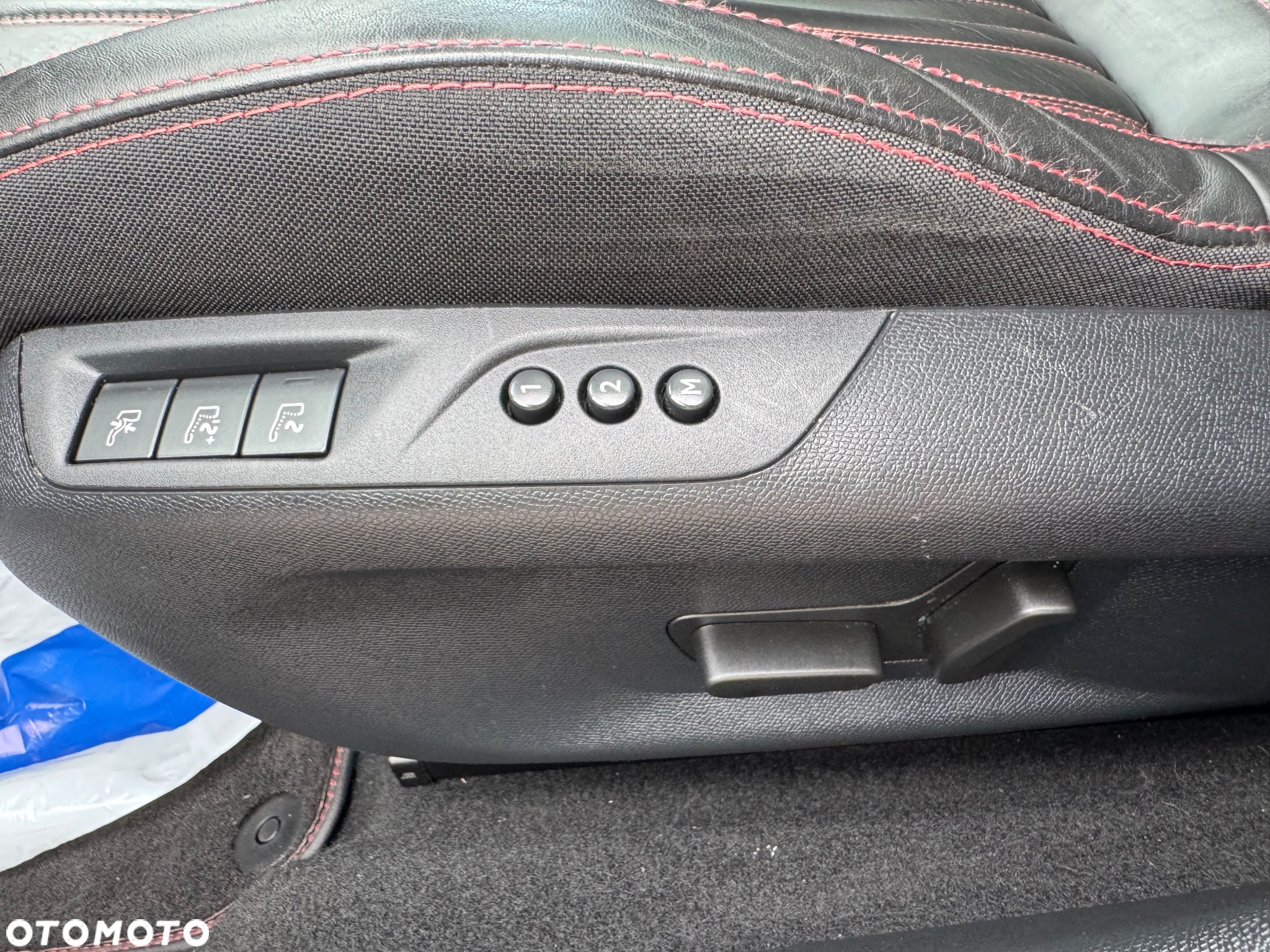 Peugeot 308 BlueHDi FAP 130 EAT8 Stop & Start GT - 19