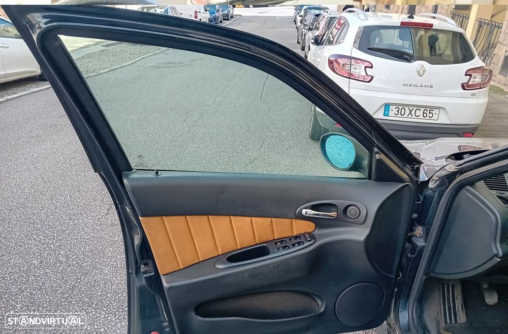 Alfa Romeo 156 Sportwagon 1.9 JTD - 18