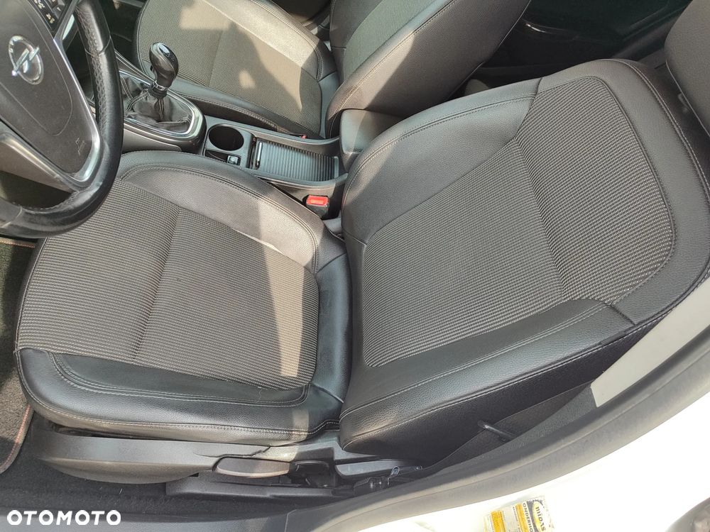 Opel Astra 1.7 CDTI - 10