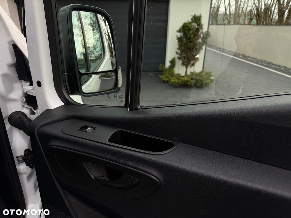 Mercedes-Benz Sprinter 316 - 28