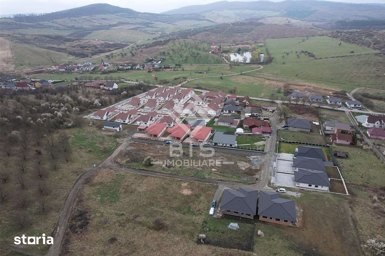 Teren Casa 700 mp / Sigmir Zona exclusiva de Case - Imagine principală: 5/11