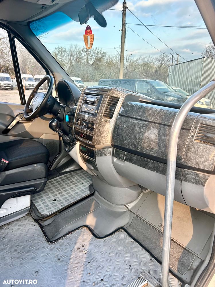 Mercedes-Benz Sprinter - 6