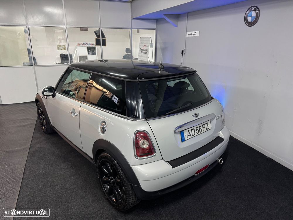 MINI 3 Portas Cooper D - 8