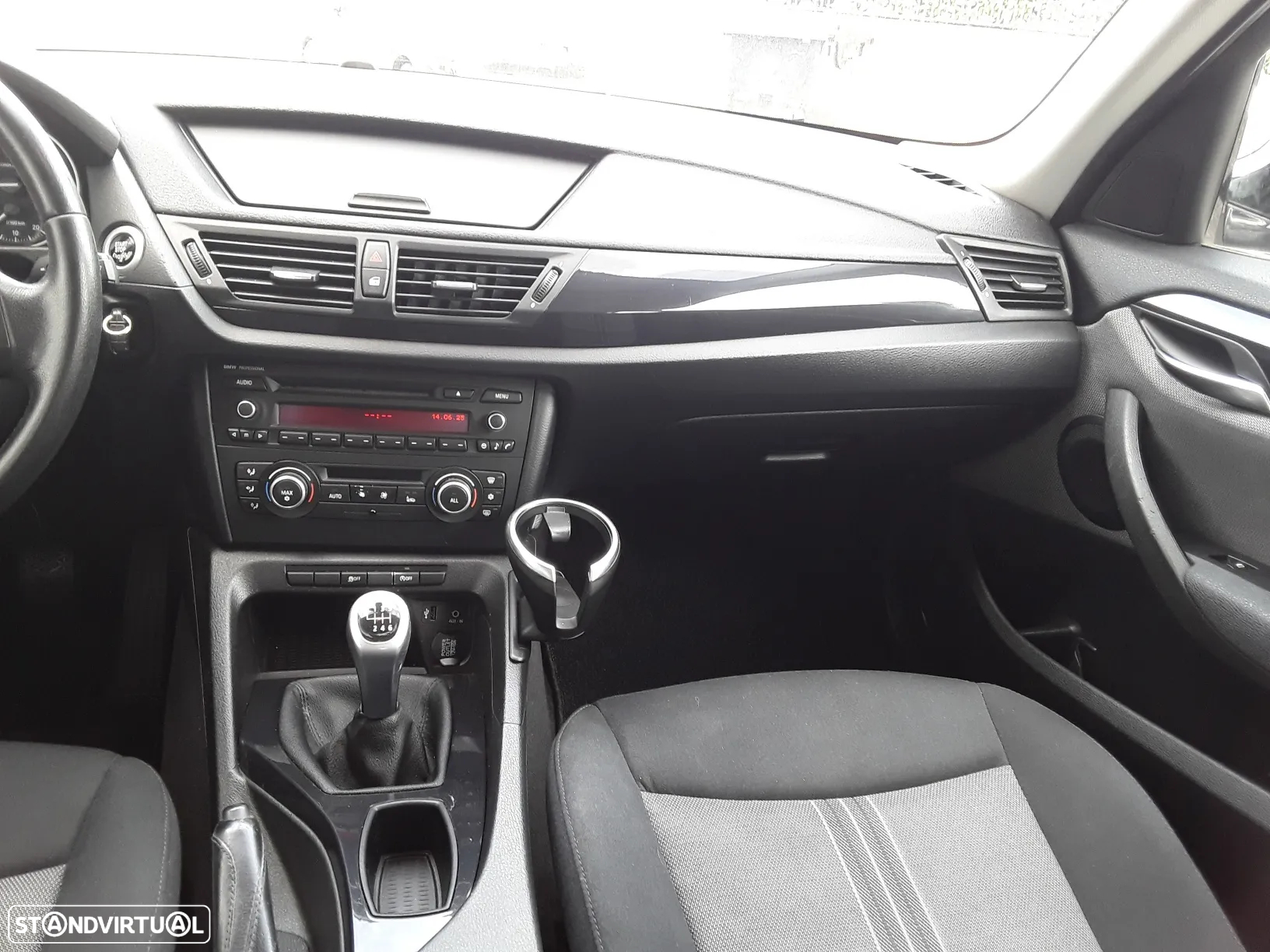 BMW X1 18 d sDrive - 11