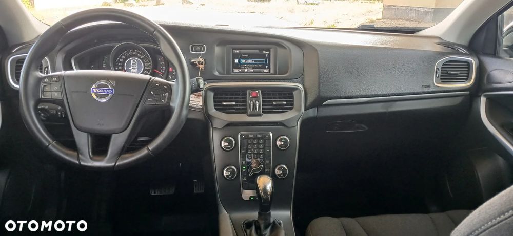 Volvo V40 T2 Geartronic Kinetic - 11