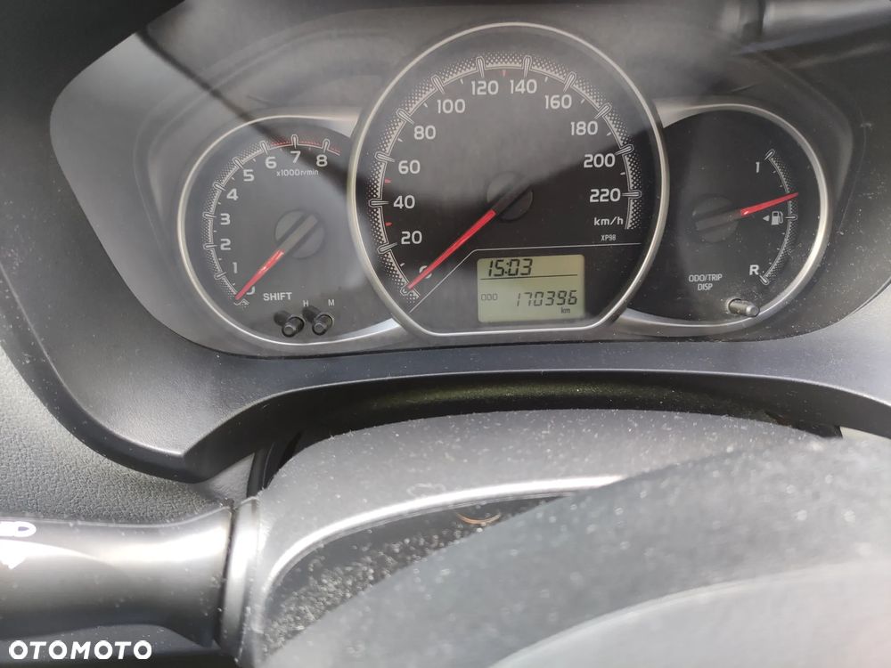 Toyota Yaris - 14
