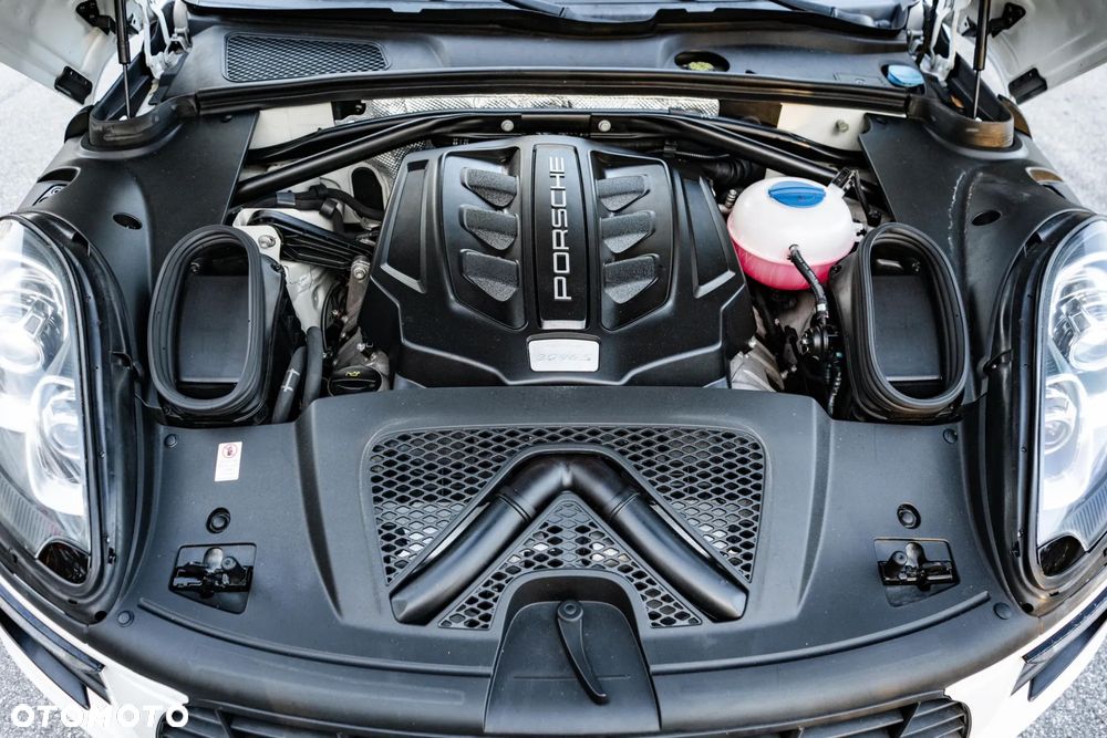Porsche Macan S - 37