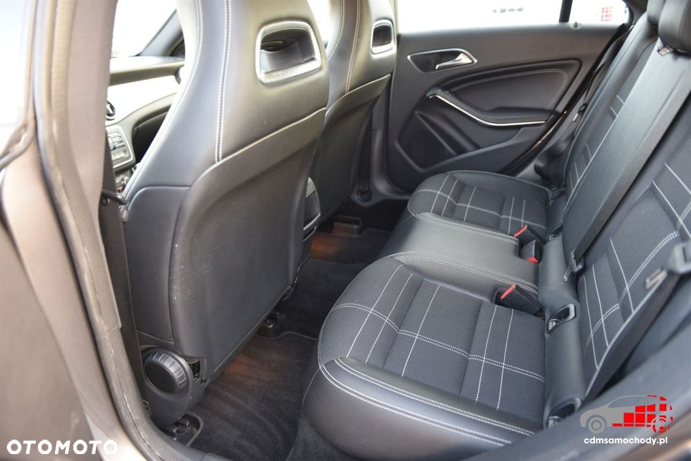 Mercedes-Benz CLA - 17