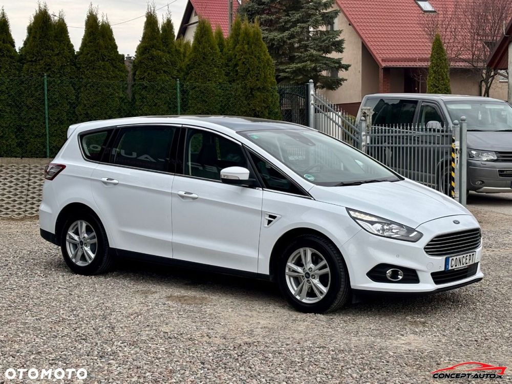 Ford S-Max - 13