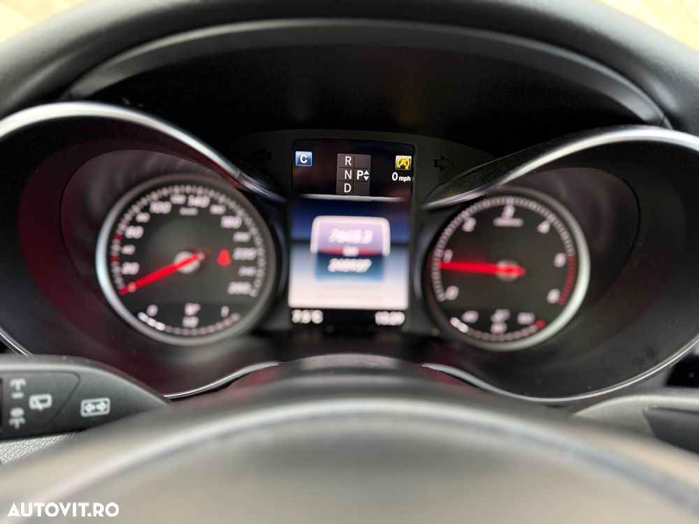 Mercedes-Benz C 220 d 4Matic T 9G-TRONIC Avantgarde - 24
