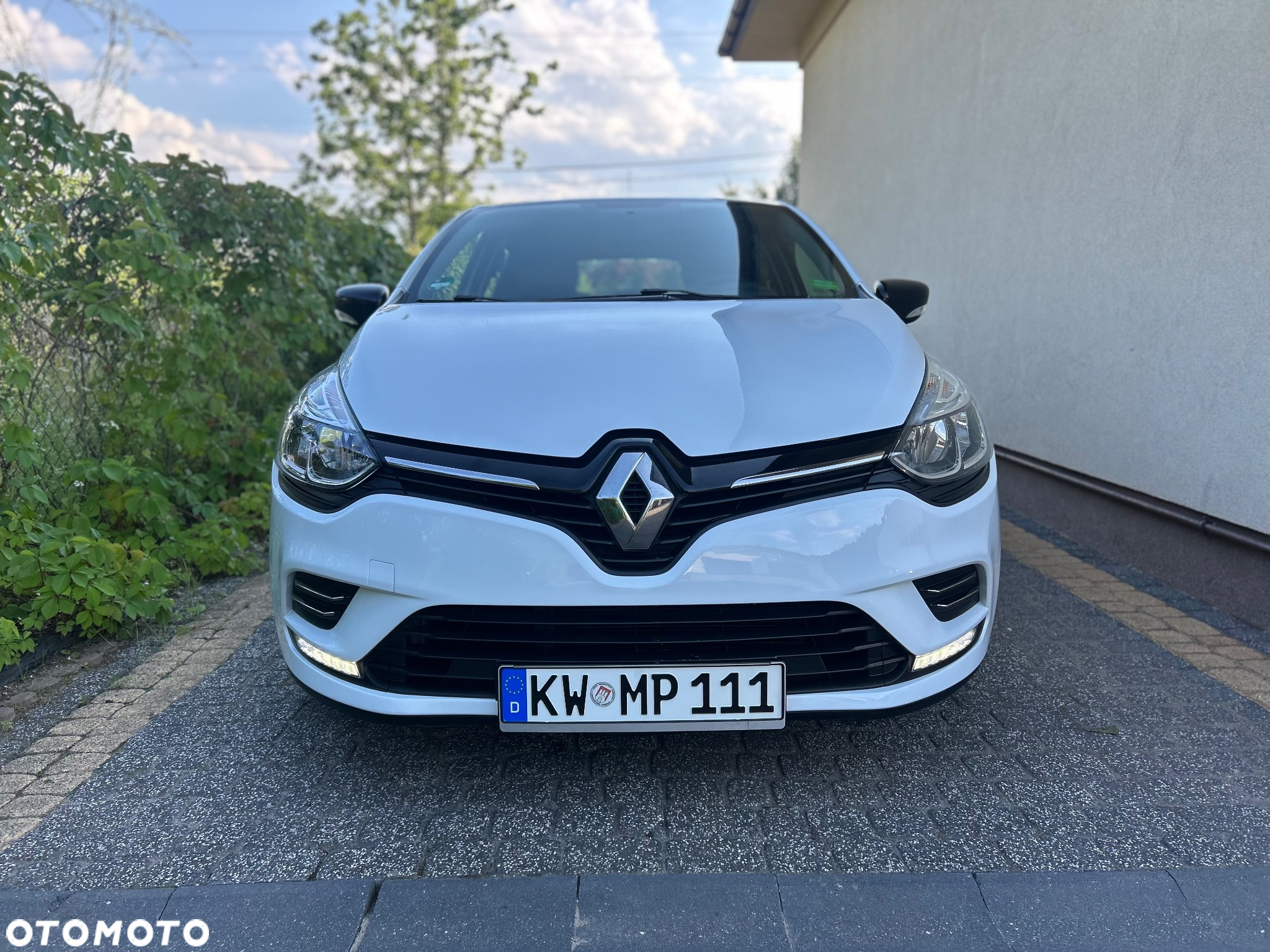 Renault Clio 1.2 16V Limited EU6 - 10
