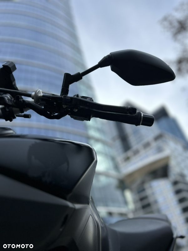 Yamaha MT - 2