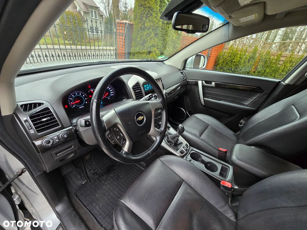 Chevrolet Captiva 2.4 AWD LT+ - 8
