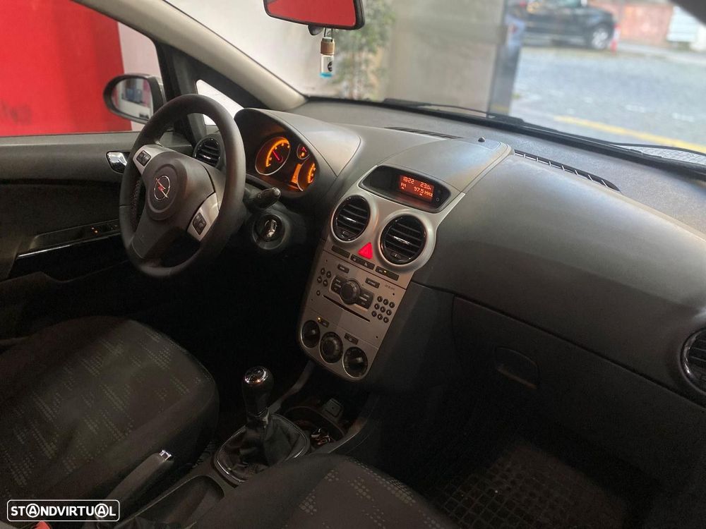 Opel Corsa 1.3 CDTi City - 20