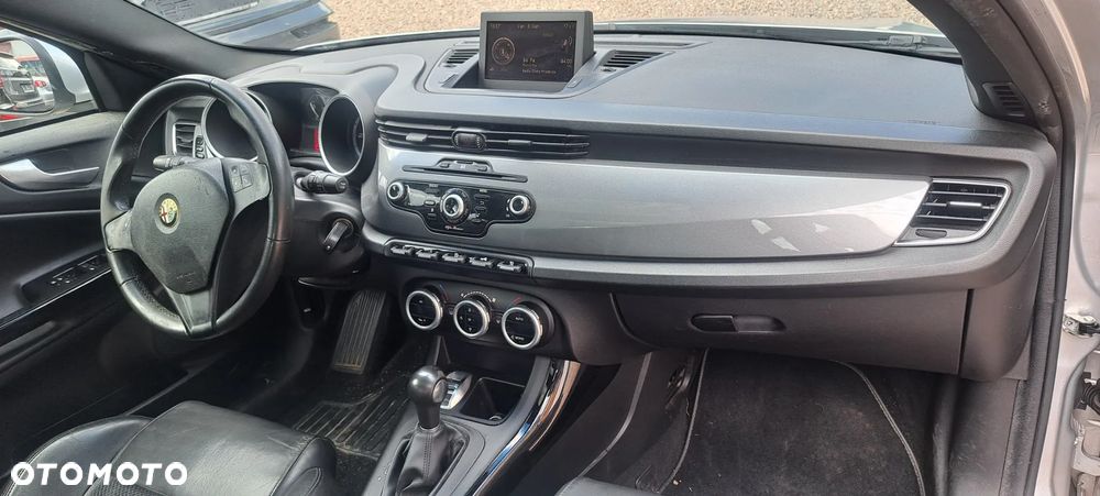 Alfa Romeo Giulietta 2.0 JTDM Veloce TCT - 15