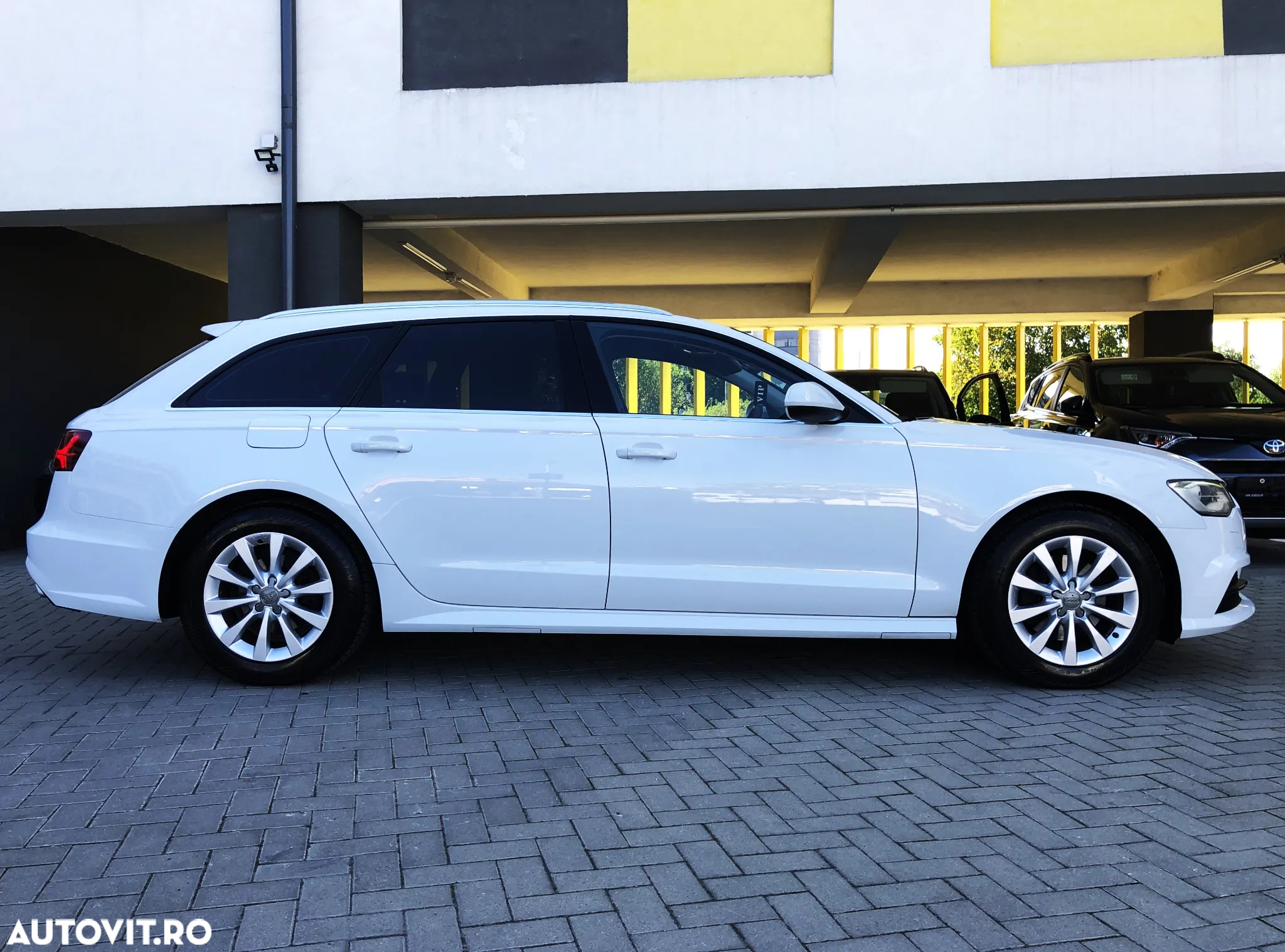 Audi A6 Avant 2.0 TDI Ultra S tronic - 29