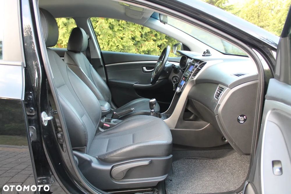 Hyundai i30 1.4 CRDi Trend - 26