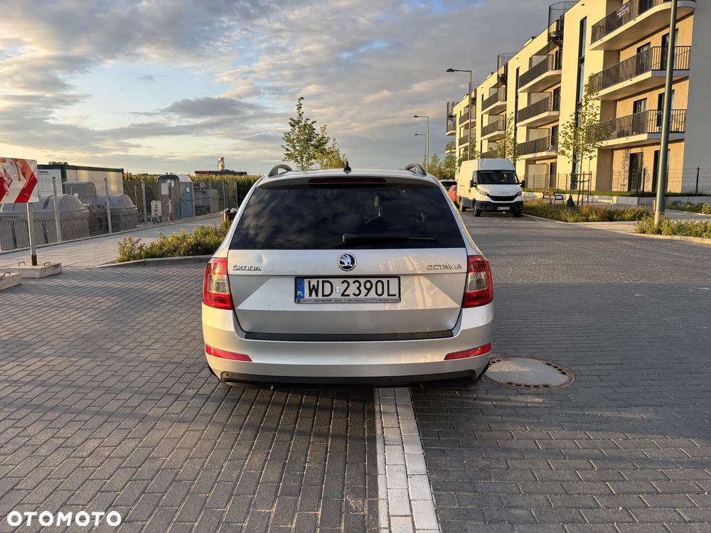 Skoda Octavia 1.4 TSI Style DSG - 6