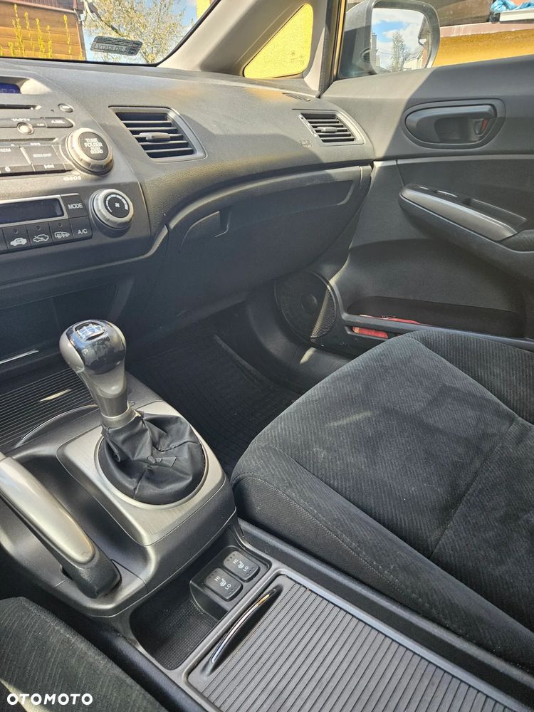 Honda Civic 1.8 Comfort - 4