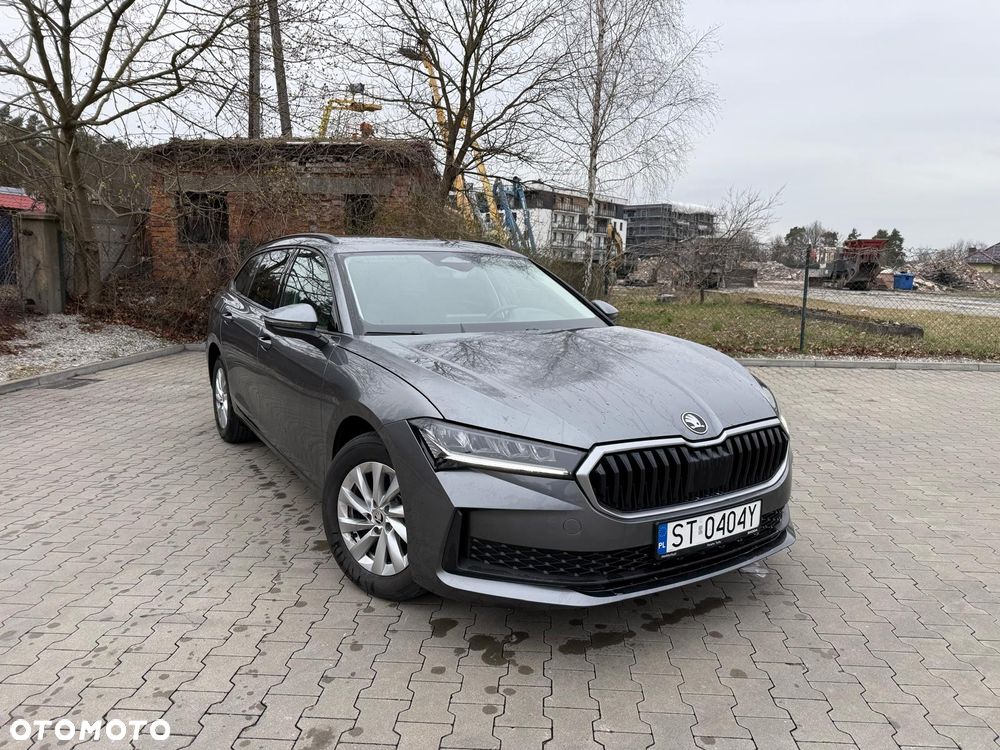 Skoda Superb 2.0 TDI SCR Essence DSG - 4
