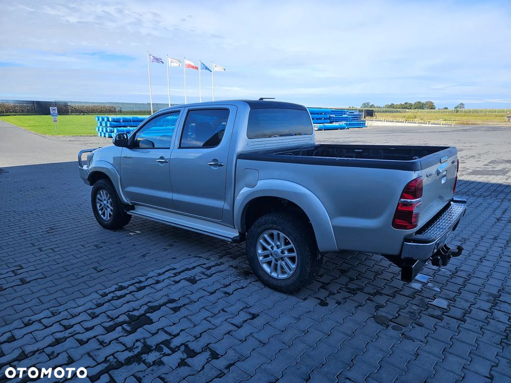Toyota Hilux - 6