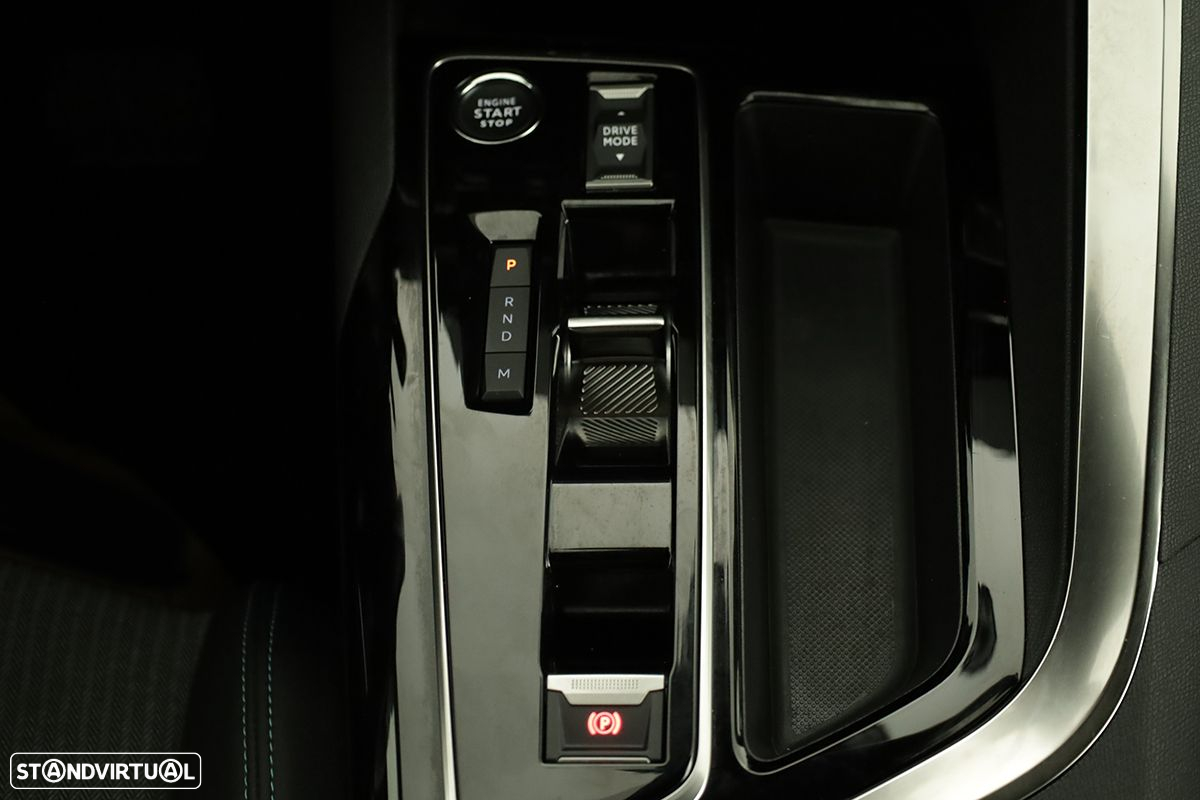Peugeot 5008 1.2 Hybrid Allure Pack e-DCS6 - 13