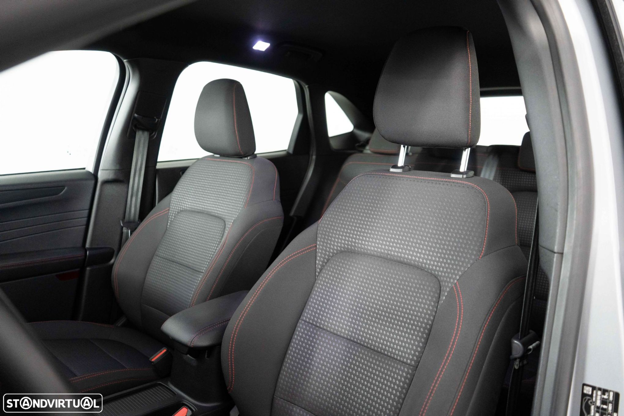 Ford Kuga - 8