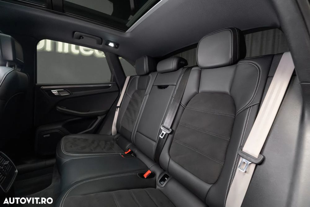 Porsche Macan GTS - 30