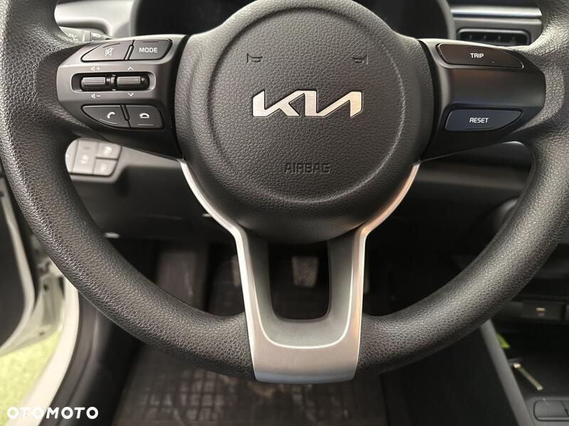 Kia Rio - 14