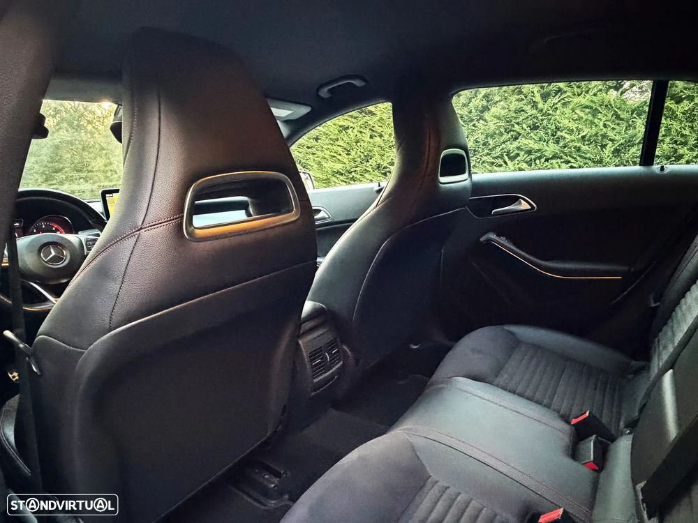 Mercedes-Benz CLA 220 (CDI) d 7G-DCT AMG Line - 23
