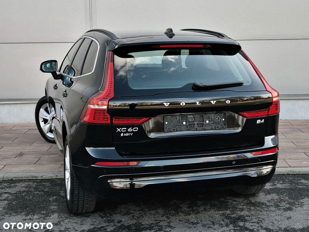 Volvo XC 60 B4 D Geartronic Momentum Pro - 16