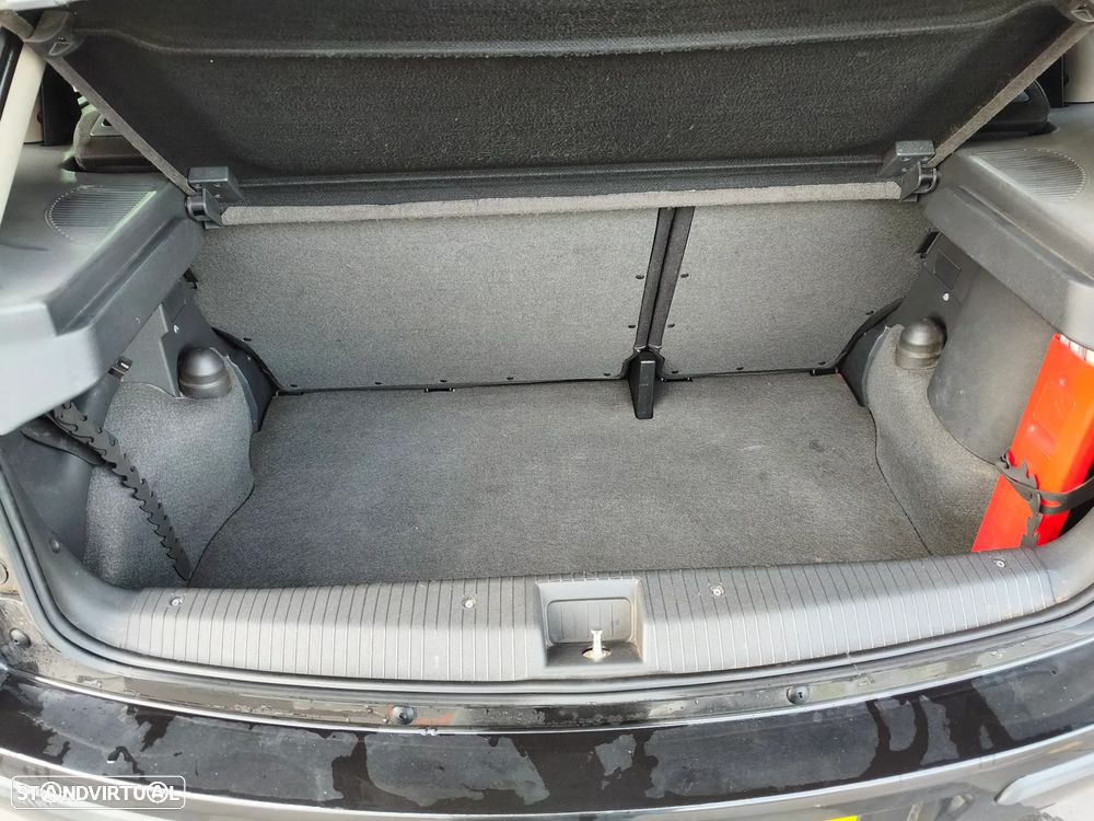 Opel Corsa 1.2 16V Enjoy - 16