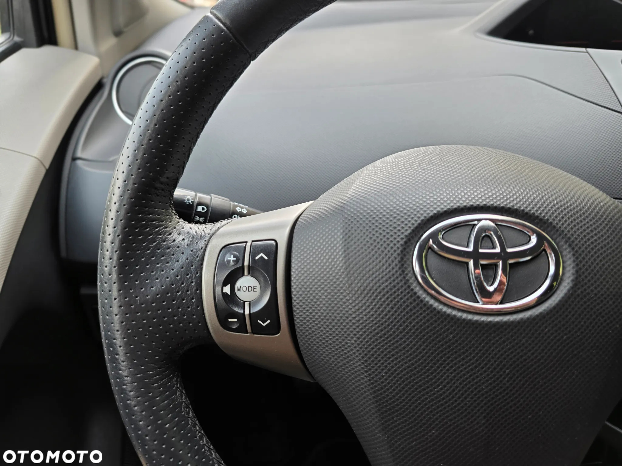 Toyota Yaris - 27