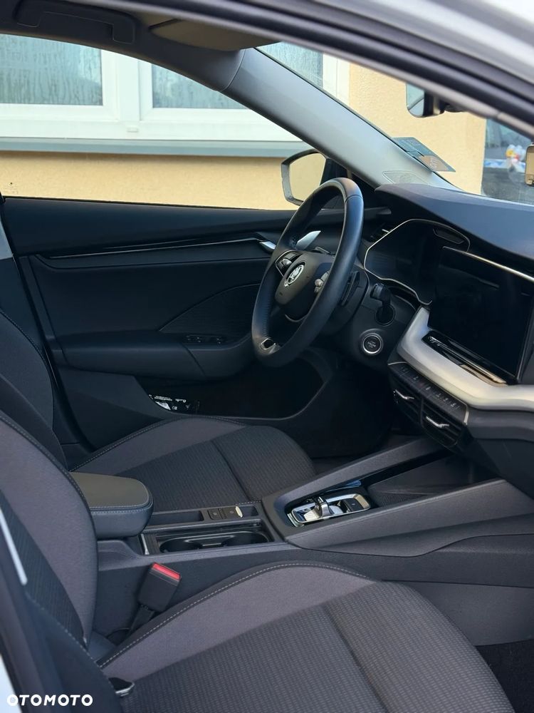 Skoda Octavia 1.5 TSI mHEV Selection DSG - 13
