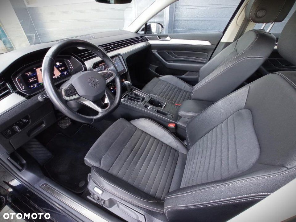 Volkswagen Passat - 10