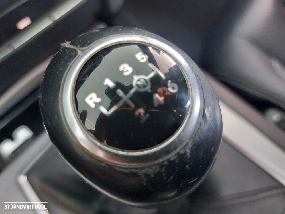 Mercedes-Benz E 220 CDi Avantgarde BlueEfficiency - 41