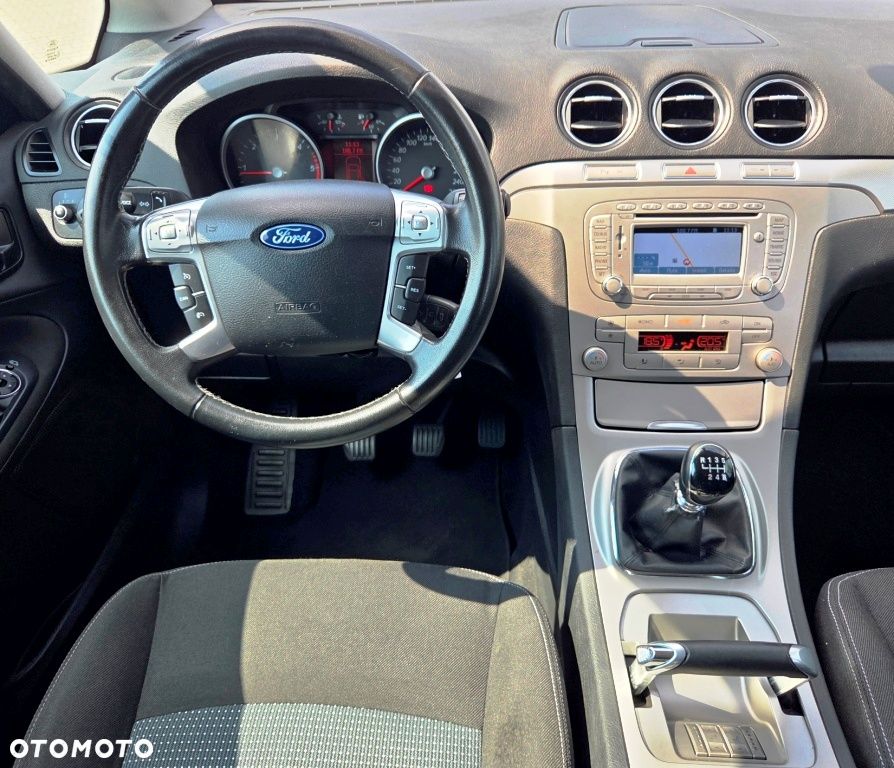Ford Galaxy 2.0 TDCi Titanium - 35