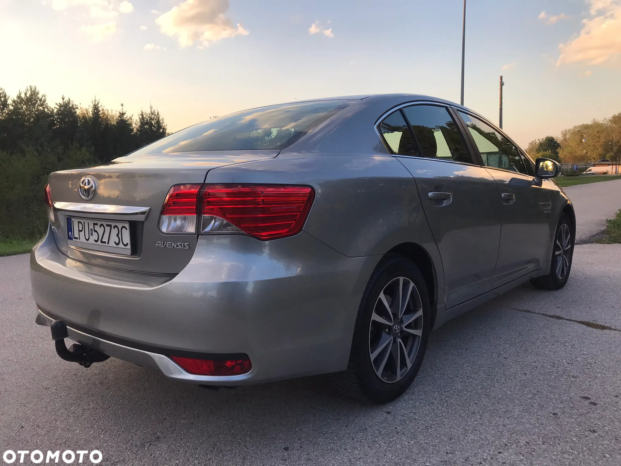 Toyota Avensis 1.8 Premium - 3