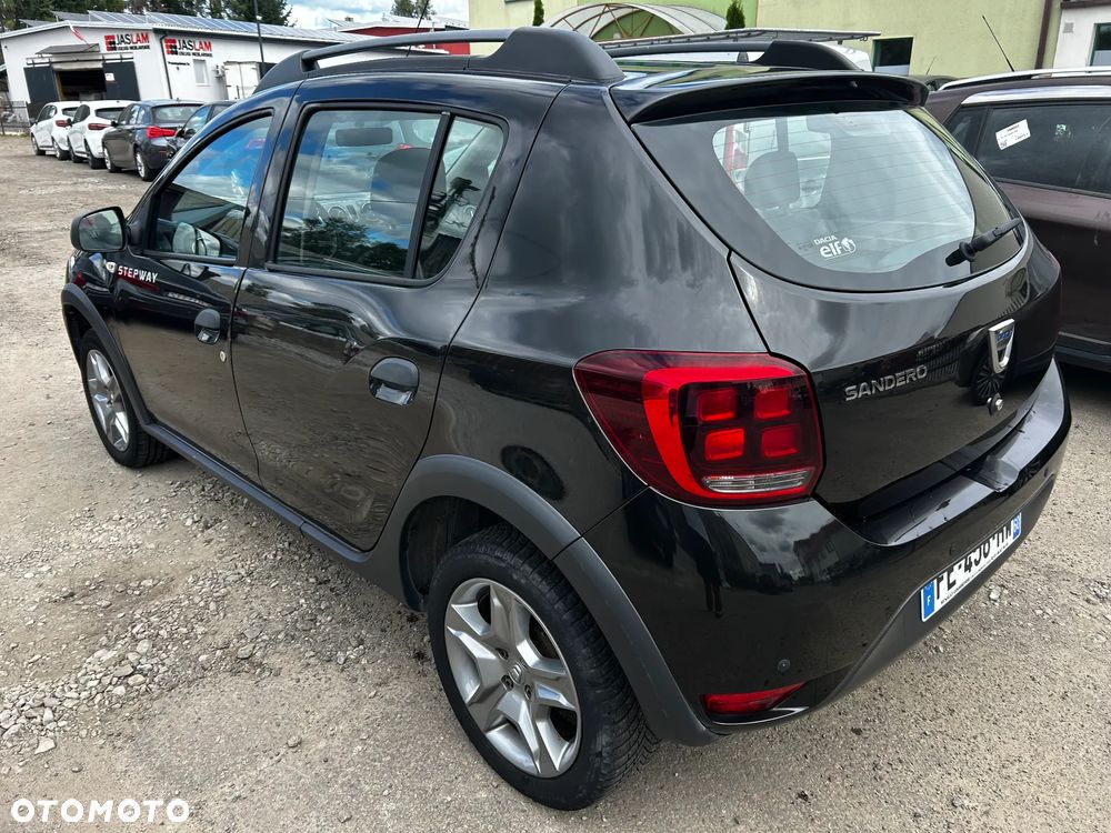 Dacia Sandero - 3