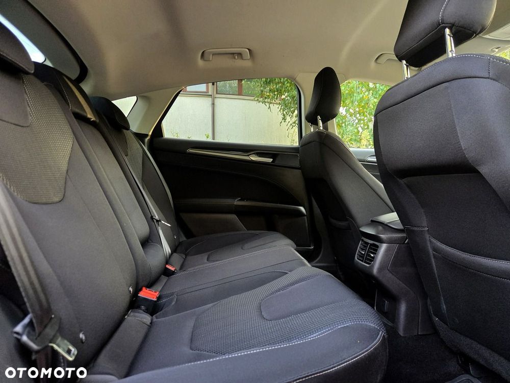 Ford Mondeo 2.0 TDCi Titanium - 11